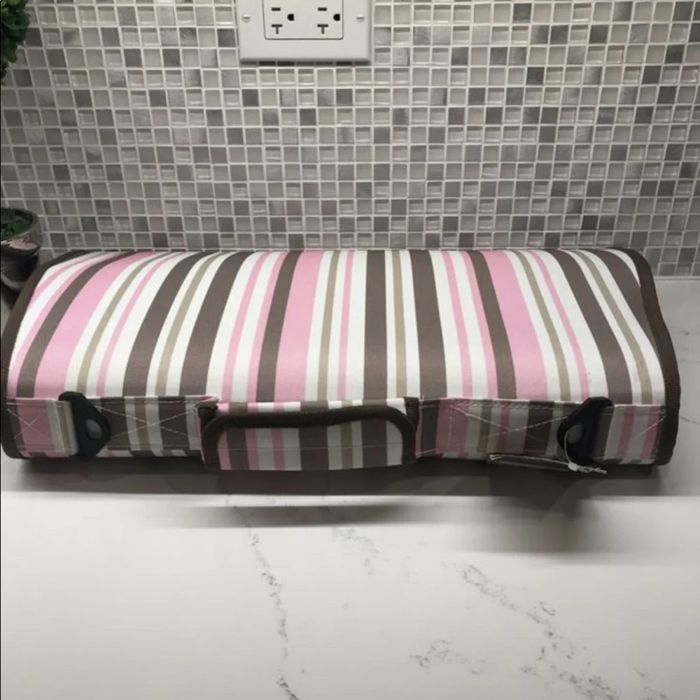Pet Life' Airline Approved Folding Zippered CAGE C